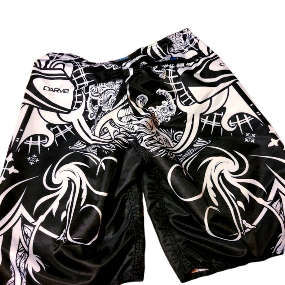 Mens Carve Medium Black an white board shorts